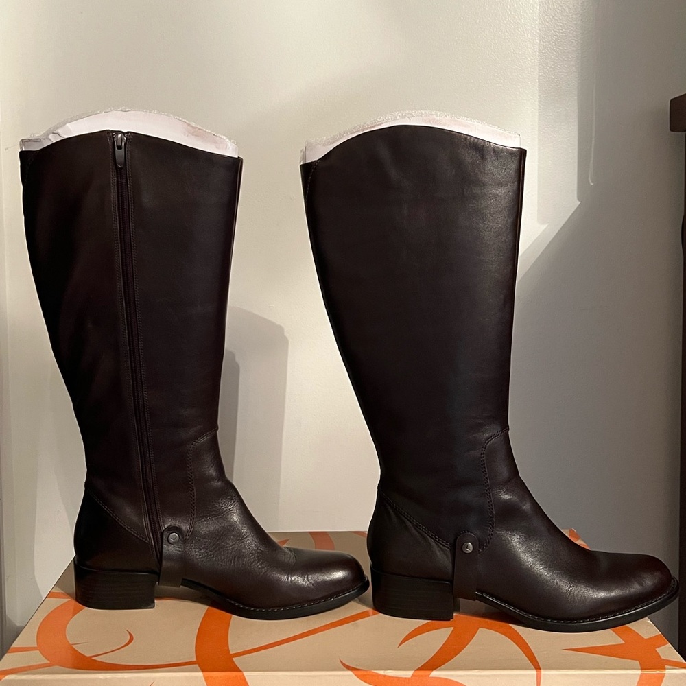 Via Spiga Women size 10. Dark Brown Leather Riding Boot. Brand New. Never worn
